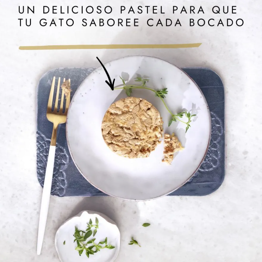 Gourmet Gold Alimento húmido de frango em lata para gatos